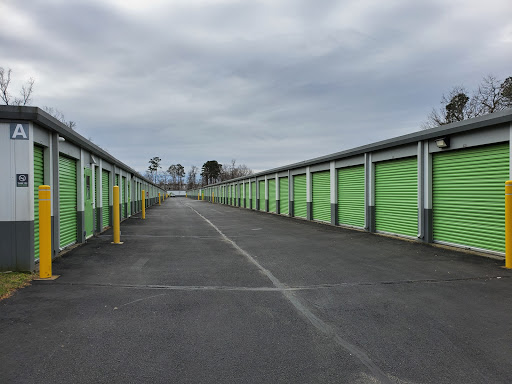 Self-storage facility Hampton