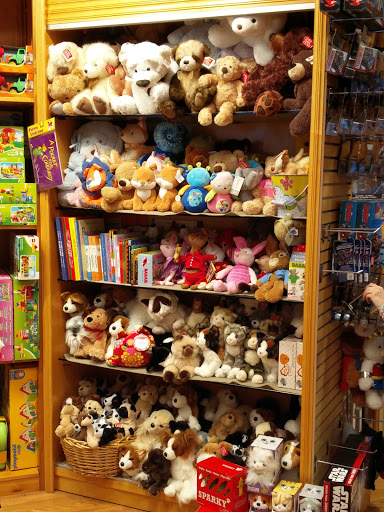 Book Store «Ambassador Toys», reviews and photos, 2 Embarcadero Center #6, San Francisco, CA 94111, USA