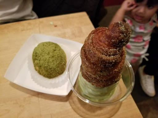 Dessert Shop «Dessert Club, ChikaLicious», reviews and photos, 204 E 10th St, New York, NY 10003, USA