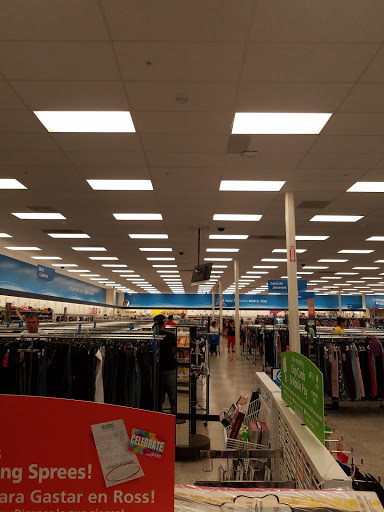 Clothing Store «Ross Dress for Less», reviews and photos, 720 Woollomes Ave, Delano, CA 93215, USA