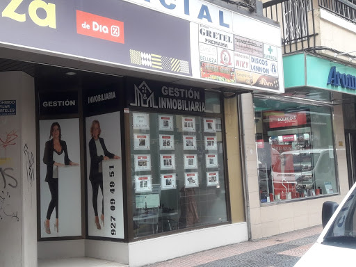 INMOBILIARIA M & M en Cáceres‎