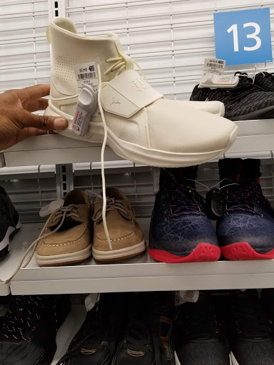 Clothing Store «Ross Dress for Less», reviews and photos, 2550 Taylor St, San Francisco, CA 94133, USA