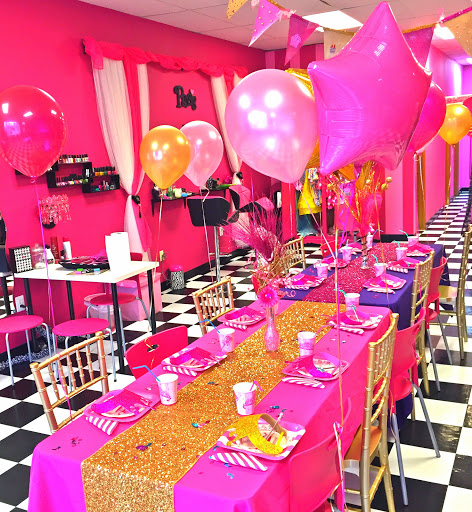 Party Planner «Tickled Pink & Posh Party Boutique», reviews and photos, 9627 Reisterstown Rd, Owings Mills, MD 21117, USA