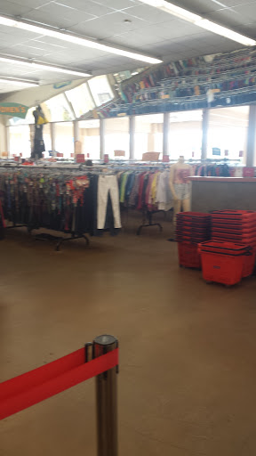 Thrift Store «Thrift Town», reviews and photos, 6328 Fair Oaks Blvd, Carmichael, CA 95608, USA