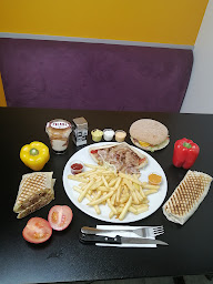 Photo n°27 de L'as Food à Laval ()