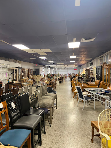 Consignment Shop «Design Furniture Outlet & Consignment», reviews and photos, 1928 Gulf to Bay Blvd, Clearwater, FL 33765, USA