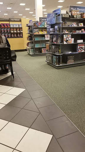 Book Store «Barnes & Noble», reviews and photos, 96 Derby St, Hingham, MA 02043, USA