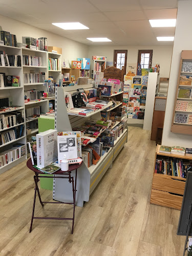 Librairie L'atelier - Café Librairie Entremont-le-Vieux