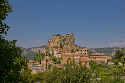 L'église paroissiale de La Roque-Alric à La Roque-Alric