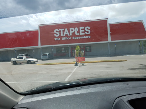 Office Supply Store «Staples», reviews and photos, 4210 Commercial Way, Spring Hill, FL 34606, USA