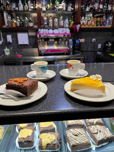 Da Silva Pastelaria no Fenais da Luz, Açores
