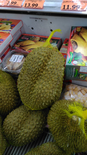 Supermarket «Food World», reviews and photos, 401 E Lakewood Ave, Durham, NC 27707, USA