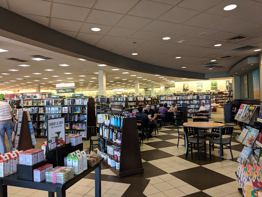 Barnes & Noble