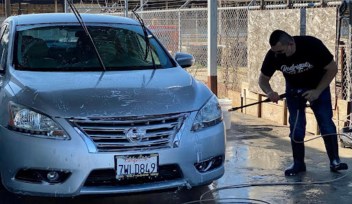Rodriguez Car Wash and Detail en Sanger