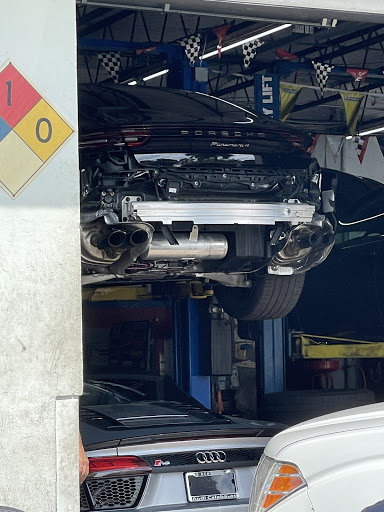 Auto Repair Shop «American Tire and Auto Center», reviews and photos, 7777 W Sunrise Blvd, Plantation, FL 33322, USA