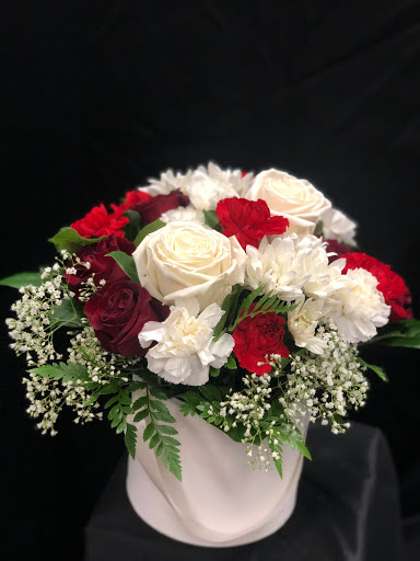 Florist «Rose Garden Florist - Modesto, CA», reviews and photos, 2100 Standiford Ave, Modesto, CA 95350, USA