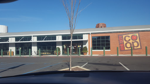 Grocery Store «Hub City Co-op Grocery Store», reviews and photos, 176 Liberty St, Spartanburg, SC 29306, USA