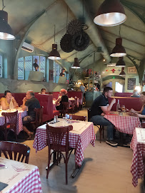 Atmosphère du Restaurant français Resto des Halles à Castres - n°11