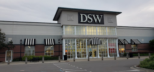 DSW Designer Shoe Warehouse, 30777 Gratiot Ave, Roseville, MI 48066, USA, 