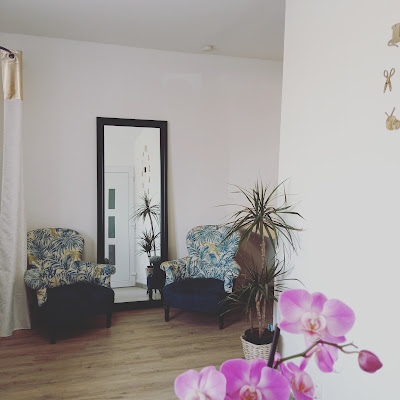 Au dé coud vit' ( Mardi , jeudi et vendredi 11h à 19h ). Lundi , mercredi et samedi ouverture sur rendez vous à Prunet