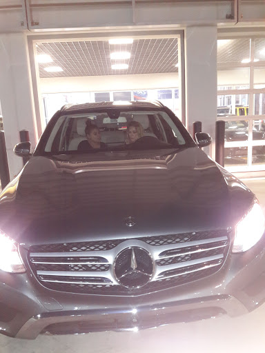 Mercedes Benz Dealer «Mercedes-Benz of Pembroke Pines», reviews and photos, 14199 Pines Blvd, Pembroke Pines, FL 33027, USA