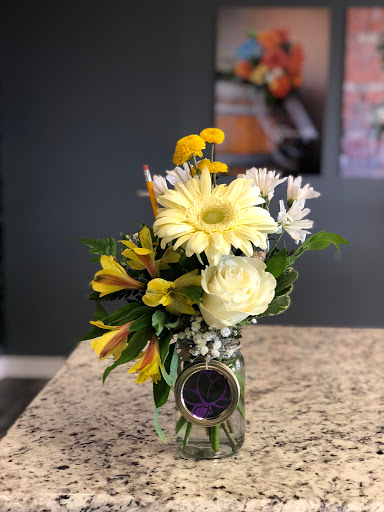 Florist «Devault Floral», reviews and photos, 3703 19th St, Lubbock, TX 79410, USA