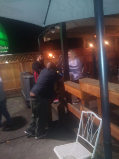 Sports Bar «Stadiums Sports Bar», reviews and photos, 16065 SE McLoughlin Blvd, Oak Grove, OR 97267, USA