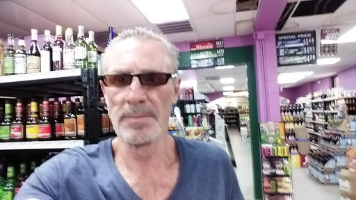 Liquor Store «WOW Wine & Liquor», reviews and photos, 36 S Willow Ave a, Cookeville, TN 38501, USA