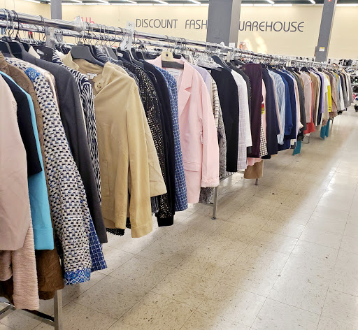 Discount Store «Discount Fashion Warehouse Northland», reviews and photos, 2727 Northland Plaza Dr, Columbus, OH 43231, USA