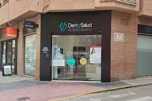 Clinica Dental DentySalud image