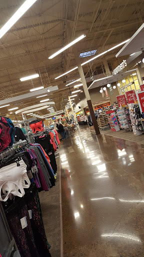 Grocery Store «Fred Meyer», reviews and photos, 2500 Santiam Hwy SE, Albany, OR 97322, USA