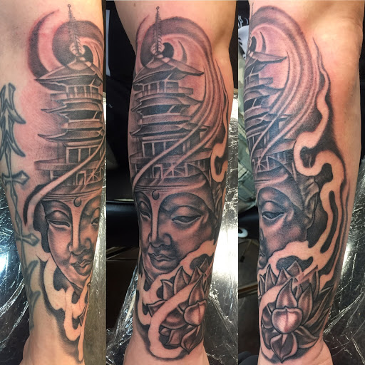 Explore deceased dog tattoo ideas, creative tattoo ideas in Jacksonville, available at Valei Arts Tattoo Studio