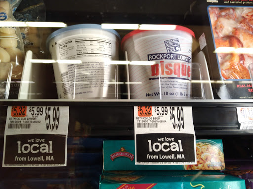 Grocery Store «Hannaford Supermarket», reviews and photos, 220 Washington St, Claremont, NH 03743, USA