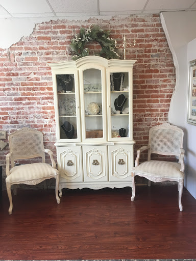 Bridal Shop «Bridal Ltd Gallery», reviews and photos, 421 Canal St, New Smyrna Beach, FL 32168, USA