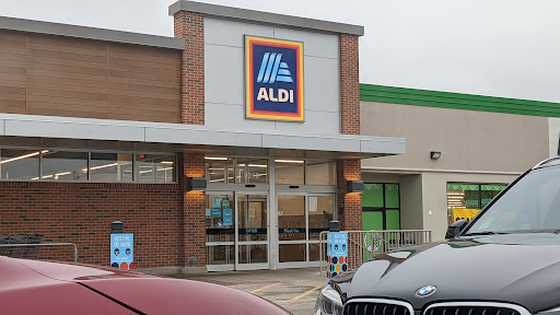 Supermarket «ALDI», reviews and photos, 9310 Irving Park Rd, Schiller Park, IL 60176, USA