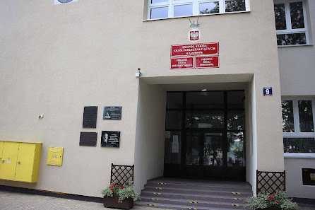 Szkoła Podstawowa Zespołu Szkół Ogólnokształcących Rynek 9, 39-410 Grębów, Polska