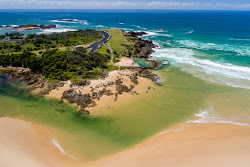 Bonville Beach'in fotoğrafı imkanlar alanı
