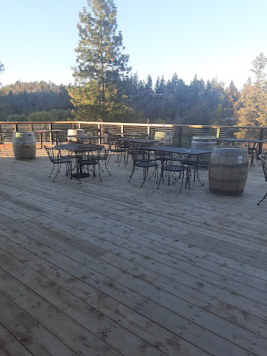 Golf Course «Adams Springs Golf Course», reviews and photos, 14347 Snead Ct, Cobb, CA 95426, USA