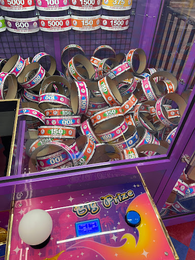 Entertainer «Funtopia USA», reviews and photos, 66-26 Metropolitan Ave, Middle Village, NY 11379, USA