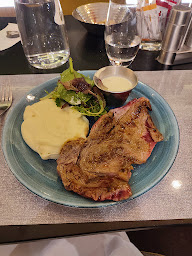 Photo n°7 de Restaurant Riom : Anémotel à Riom ()