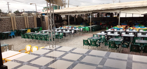 La Silver Bar, Ademefun St, Alimosho, Lagos, Nigeria, Pub, state Lagos
