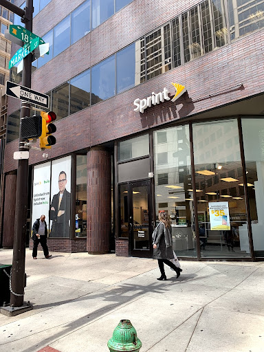 Cell Phone Store «T-Mobile», reviews and photos, 25 City Ave, Bala Cynwyd, PA 19004, USA