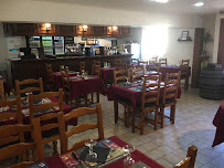 Atmosphère du Restaurant L'aconia à Courville-sur-Eure - n°7