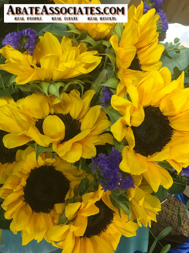 Florist «Farley Flowers Hillside Gardens», reviews and photos, 240 W Center St, West Bridgewater, MA 02379, USA