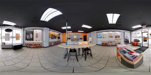 Cell Phone Store «Boost Mobile Of Gratiot Cellular Phone Repair Center», reviews and photos, 33107 S Gratiot Ave, Charter Twp of Clinton, MI 48035, USA