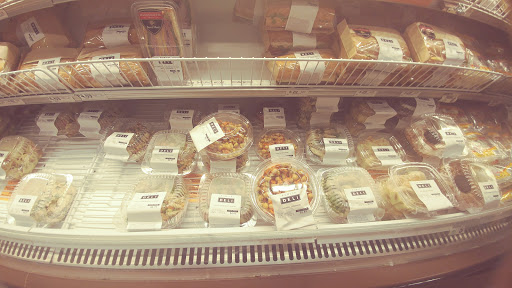 Supermarket «Publix Super Market at Bradford», reviews and photos, 1020 Bradford Plaza Way, Cary, NC 27513, USA