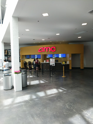 Shopping Mall «La Jolla Village Square», reviews and photos, 8657 Villa La Jolla Dr, La Jolla, CA 92037, USA