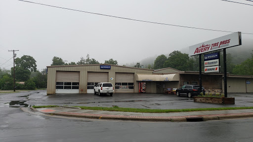 Tire Shop «Avery Tire Pros», reviews and photos, 405 Linville St, Newland, NC 28657, USA