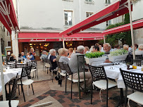 Atmosphère du Restaurant français Le Bistrot des Clercs - Brasserie Valence - n°3