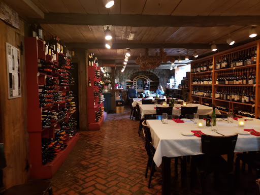 General Store «Symons General Store & Wine Cellar», reviews and photos, 401 E Lake St, Petoskey, MI 49770, USA
